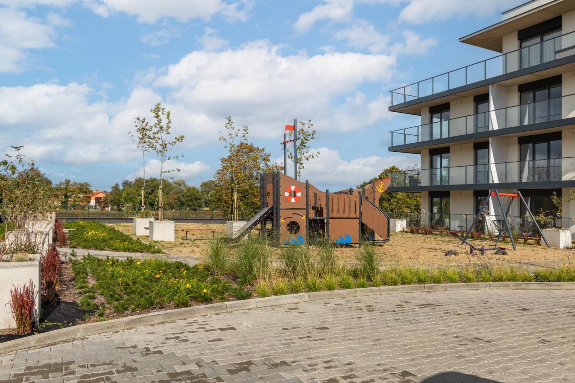 Lux Wellness Resort Apartments By The River By Renters Prestige Dziwnów Exterior foto